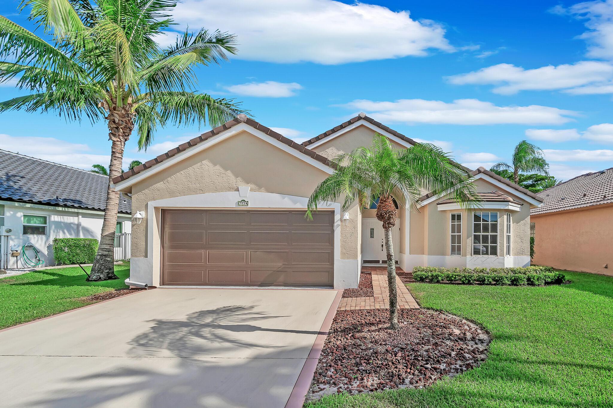 House for Sale in Delray Beach, FL