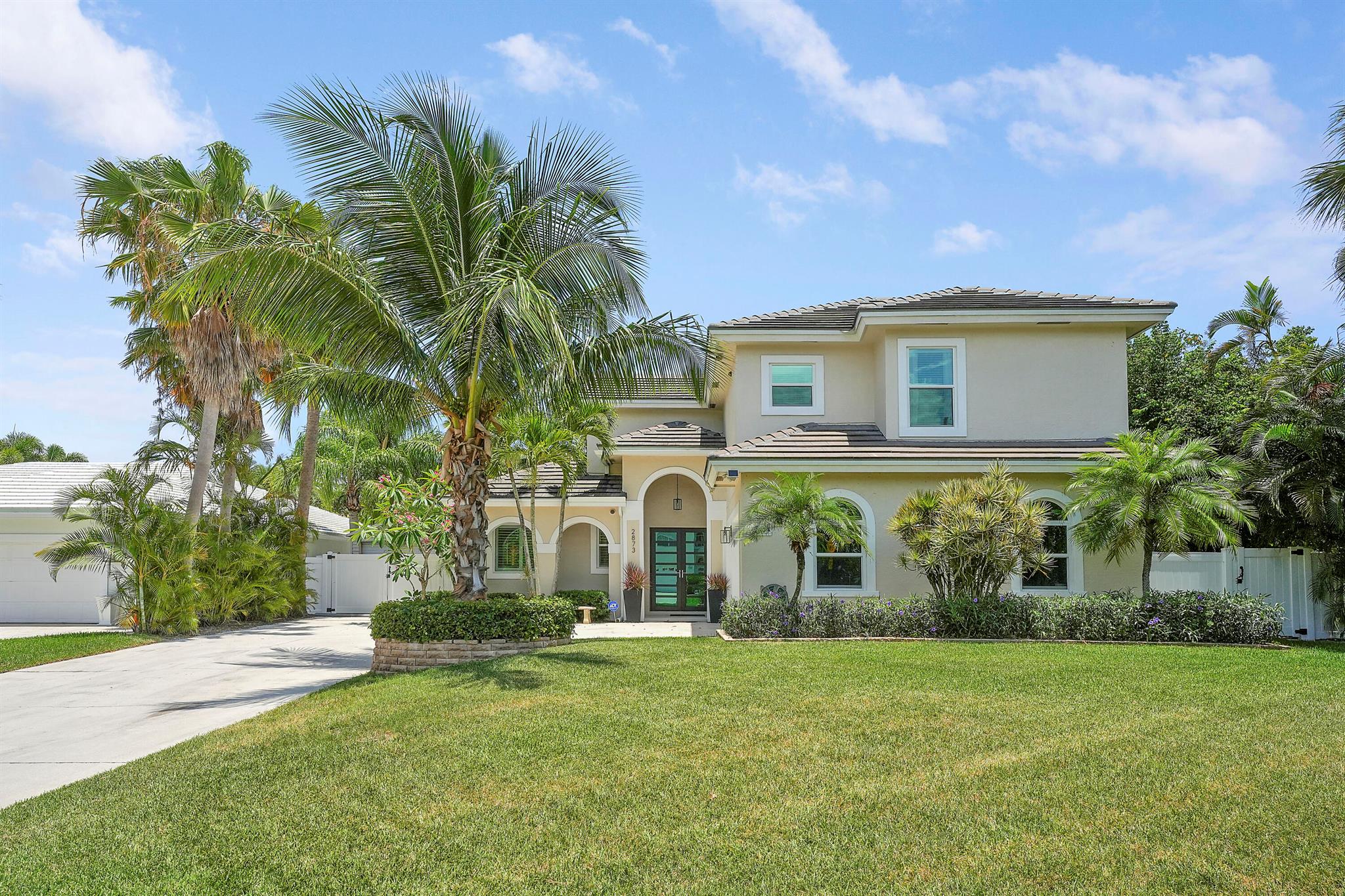 2873 Miller Drive, Palm Beach Gardens, Florida 33410