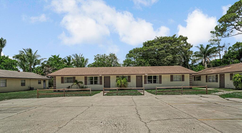 732 Neil Road, West Palm Beach, Florida 33415