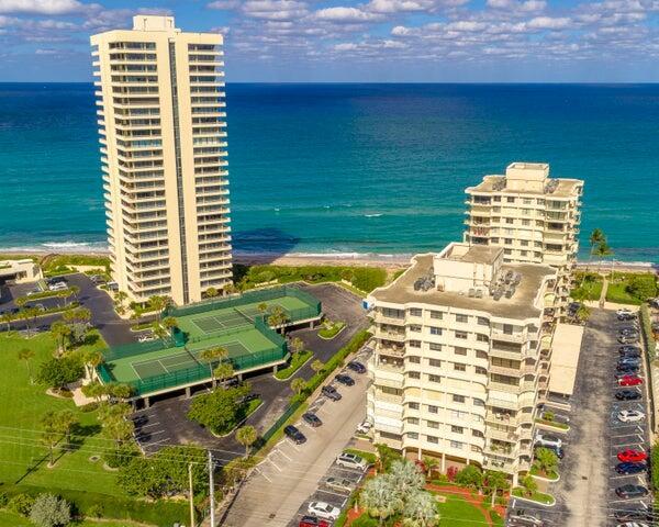 Welcome to Dunes Towers, located at the northern end of Singer Island. This unit has a wrap around balcony with partial views of ocean and intracoastal to enjoy the ocean breeze. This waterfront condo is located just minutes from restaurants, shopping, parks and offers a lifestyle that combines comfort, convenience and natural beauty.