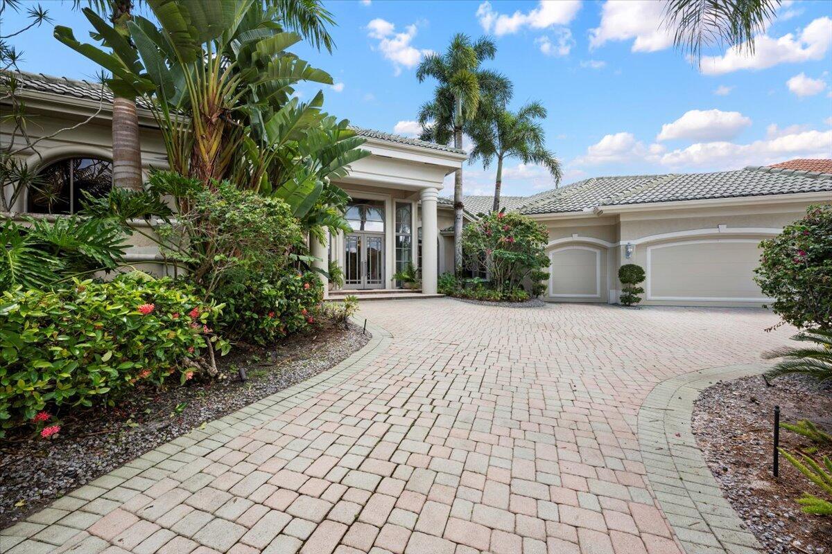 8571 Egret Lakes Lane, West Palm Beach, Florida 33412
