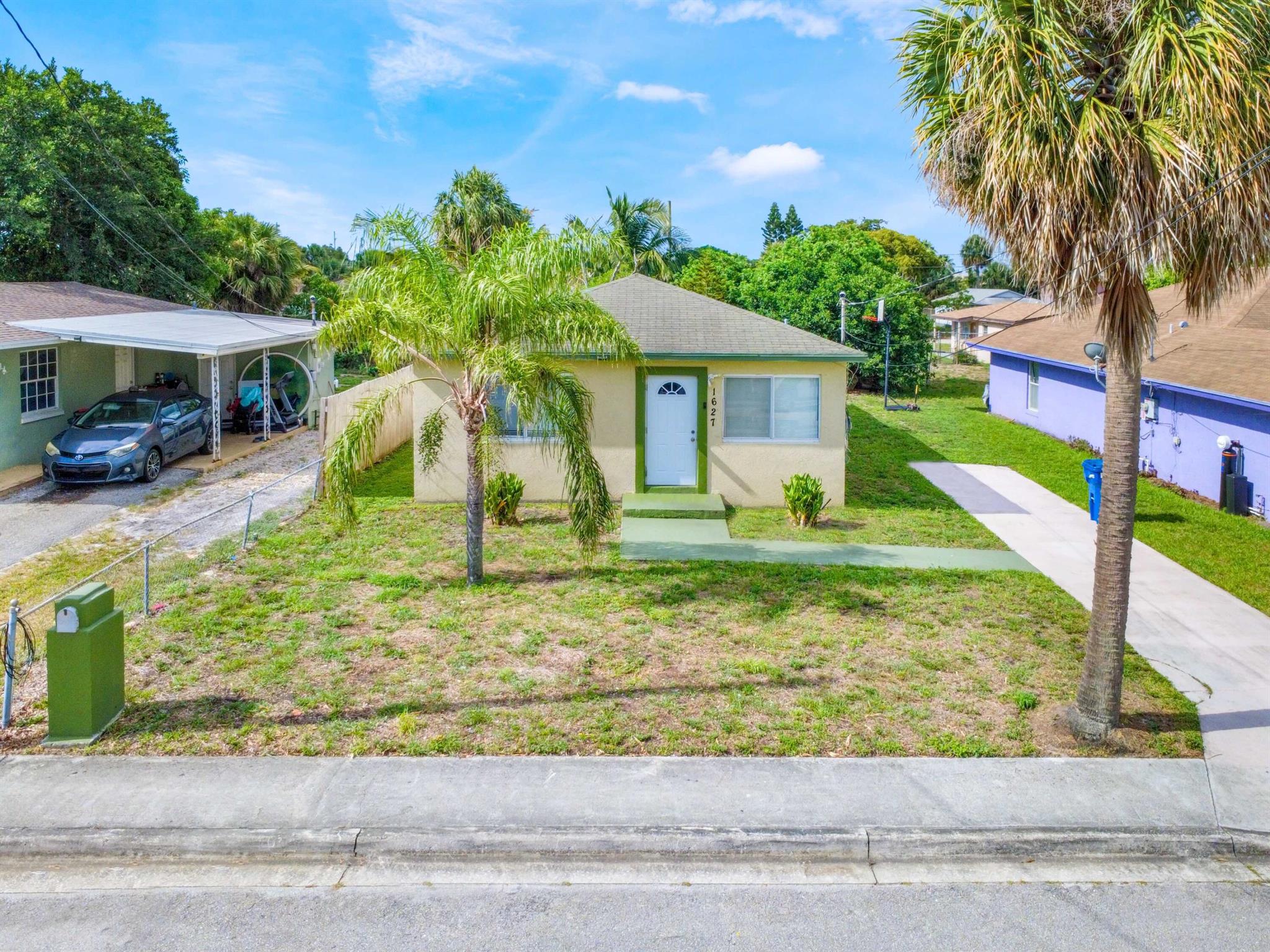 1627 26th Court, Riviera Beach, Florida 33404