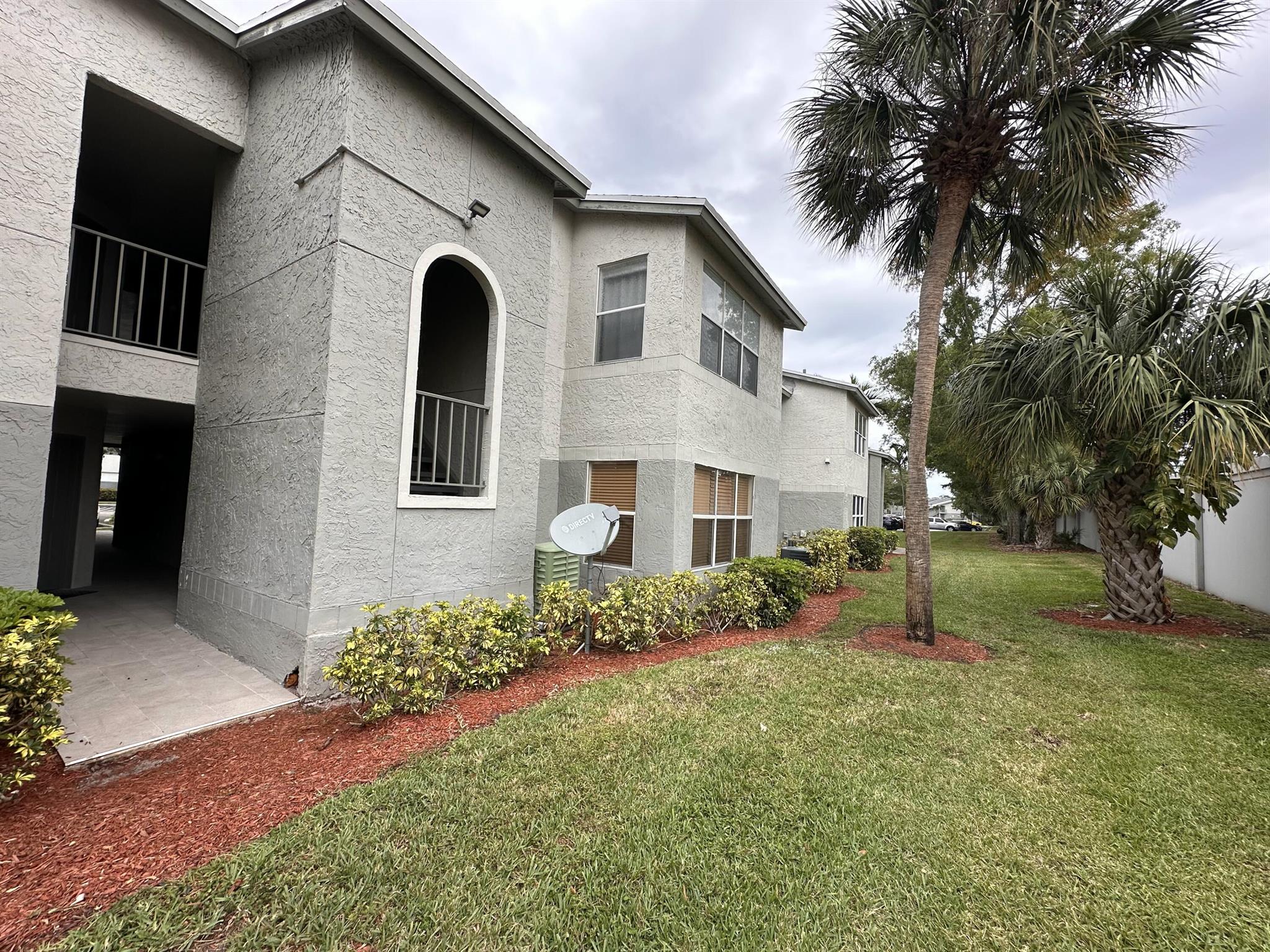 1401 Village Boulevard Unit 1914, West Palm Beach, Florida 33409