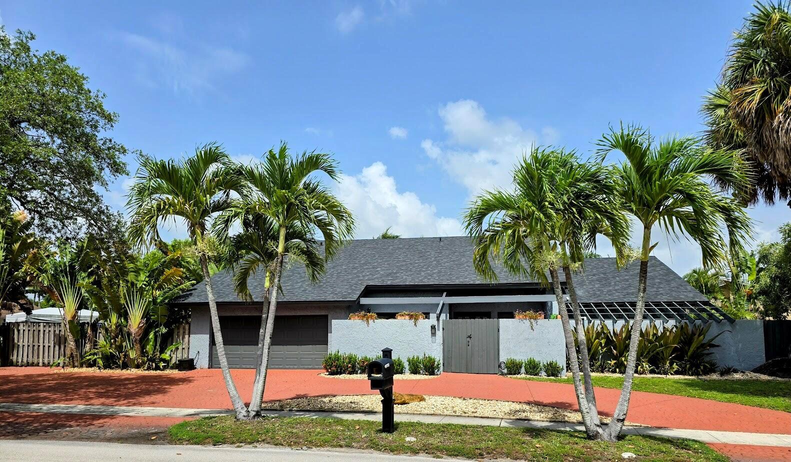 1401 54th Avenue, Plantation, Florida 33317