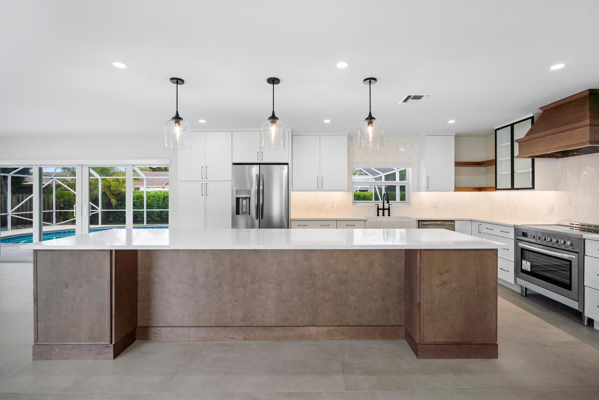 Image to showcase the property located at 77 Fairview E