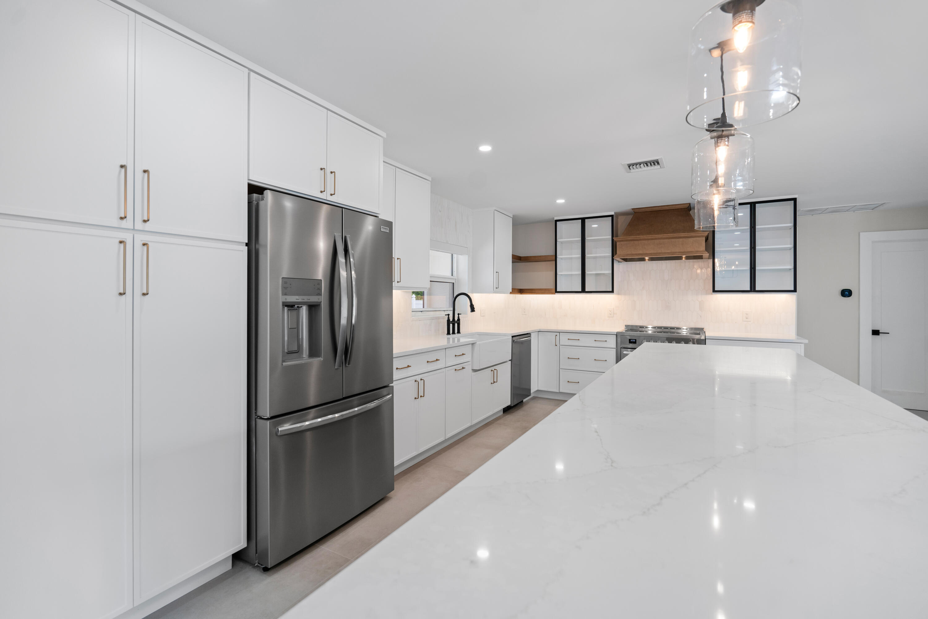 Image to showcase the property located at 77 Fairview E