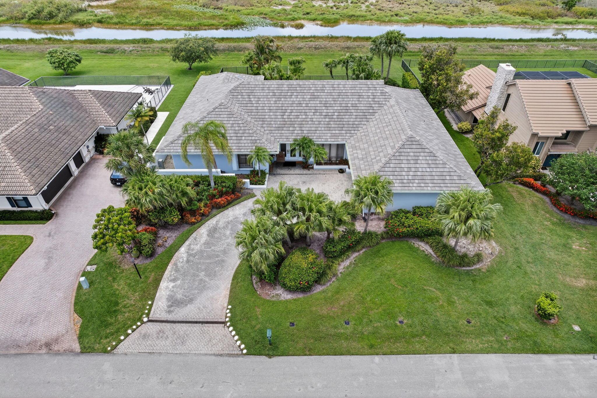 31 Dunbar Road, Palm Beach Gardens, Florida 33418