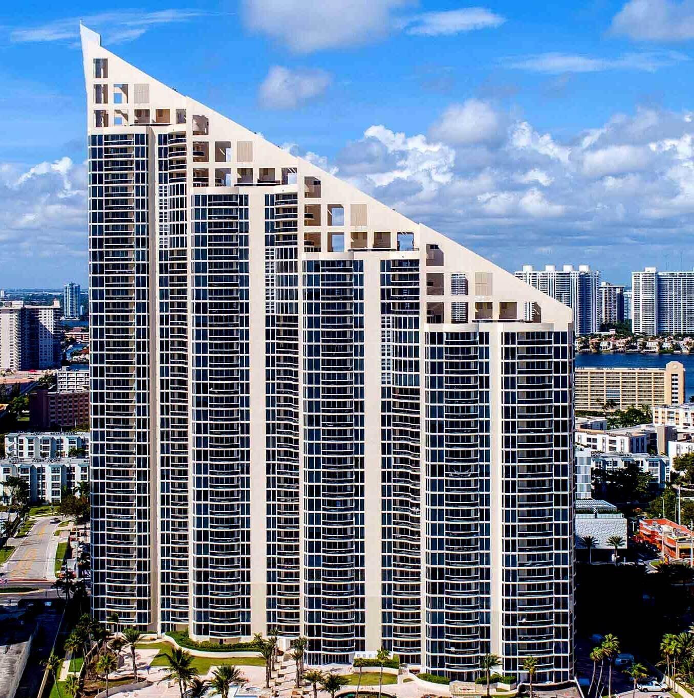 Condo for Sale in Sunny Isles Beach, FL