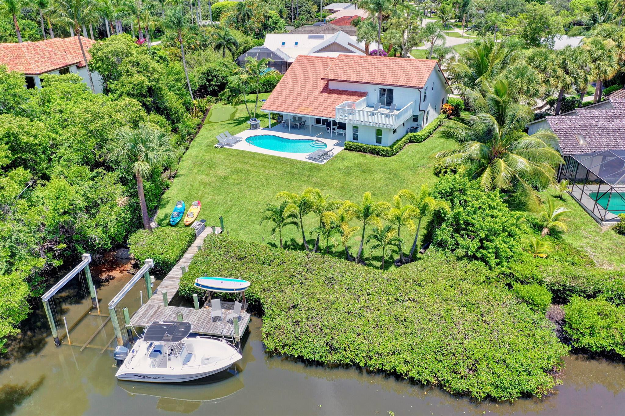 Image to showcase the property located at 141 Pine Hill Trail W