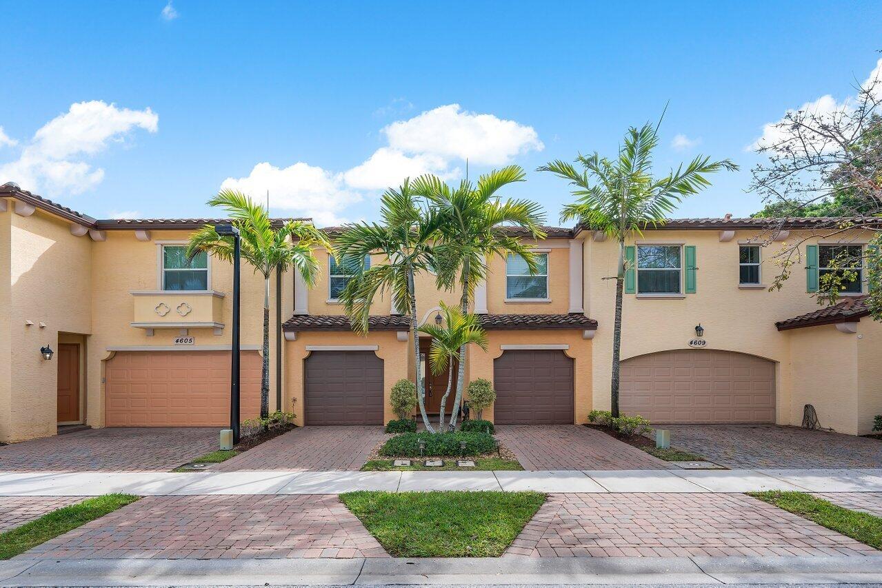 Beautiful 3/2.5, 2 /Car Garage Lakefront Townhome In A Prestigious  Gated Community. One Of The Finer Locations With Serene View Of The Lake.  Home Features Upgrades Such As Impact Windows, Granite and Stainless Steel Appliances With Kitchen Island Opening Into Dining and Living Room.  There are 3 Bedrooms Upstairs, 2 Guest Rooms With A Jack and Jill Bath.  Beautiful Grande Master Suite Boast A Beautiful Roman Tub, Separate Shower, Double Vanities. Built In Closet Shelving In Master Walk in Closet and Also in Guest Room. Large Walk In Laudry Room Upstairs.  Private Screened Patio , Beautiful Community Pool  .