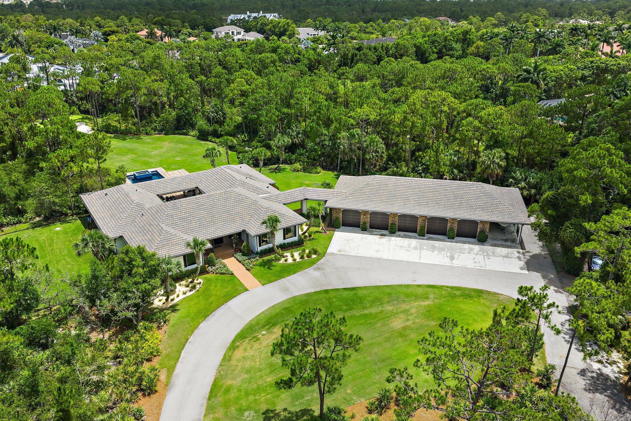 Image to showcase the property located at 18880 SE Castle Road