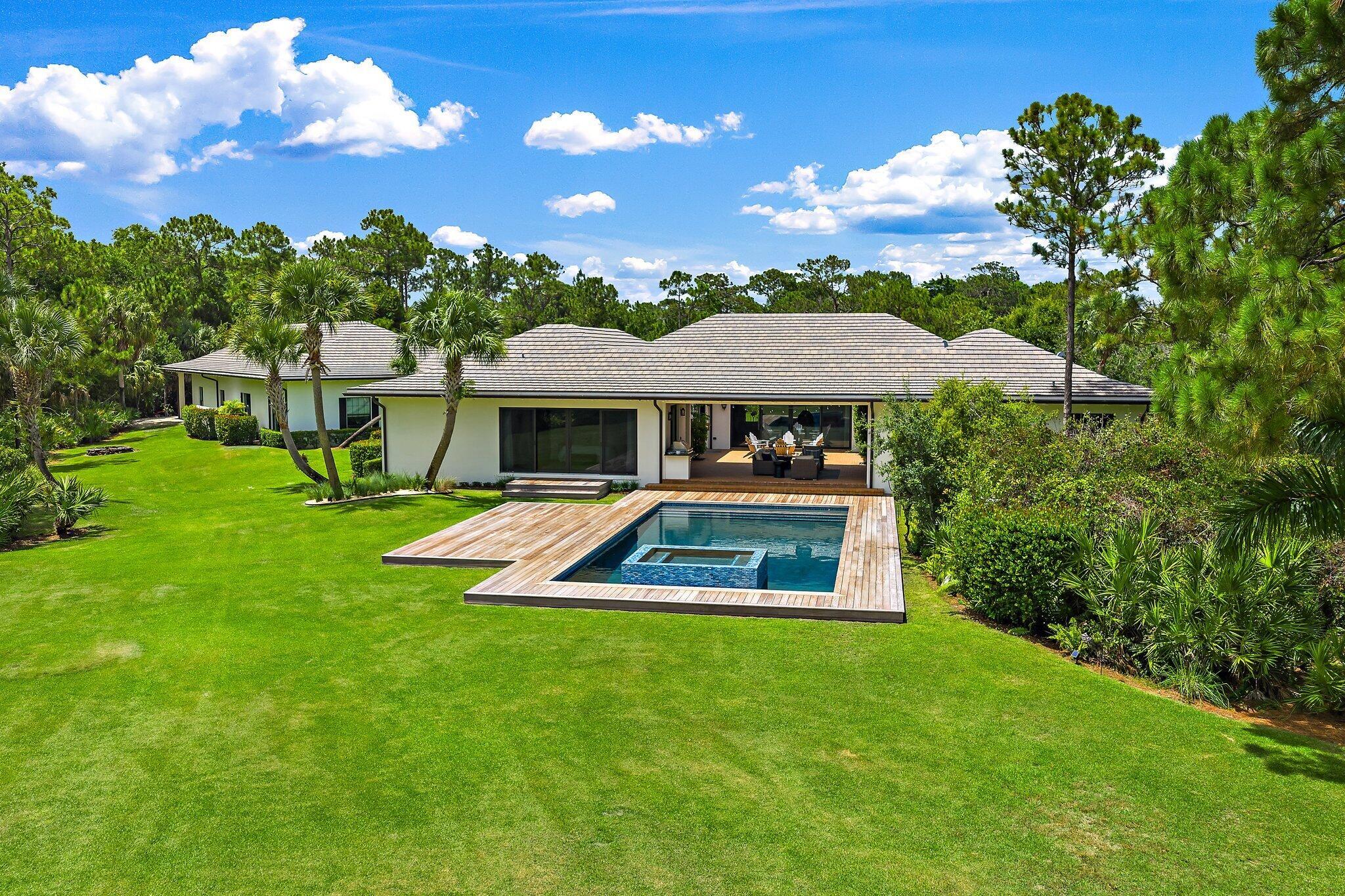 Image to showcase the property located at 18880 SE Castle Road