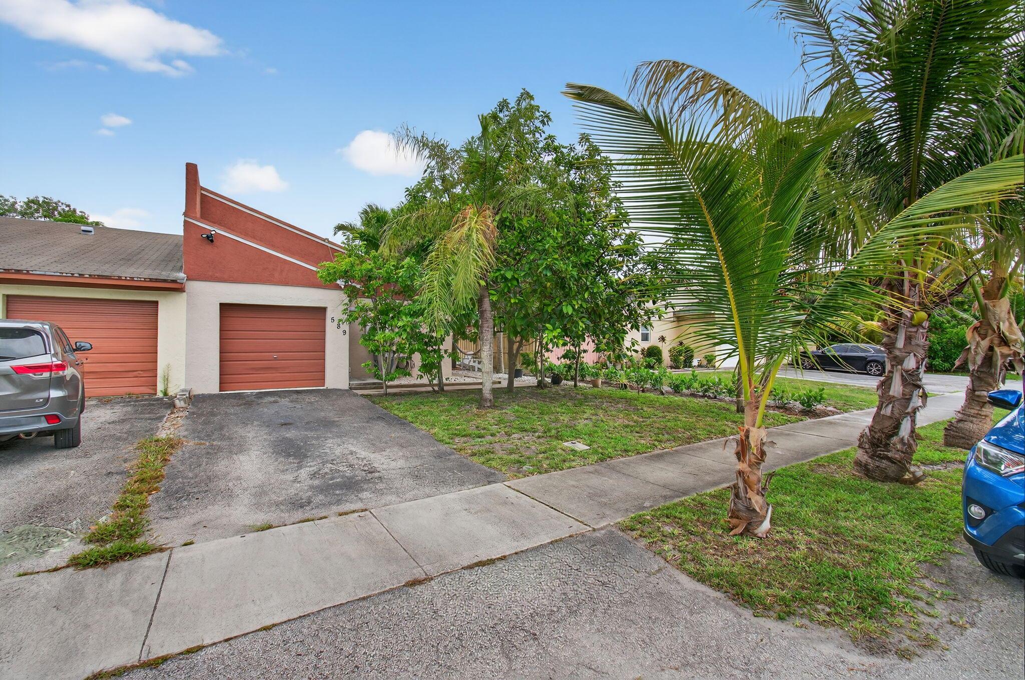 589 53 Avenue, Delray Beach, Florida 33445
