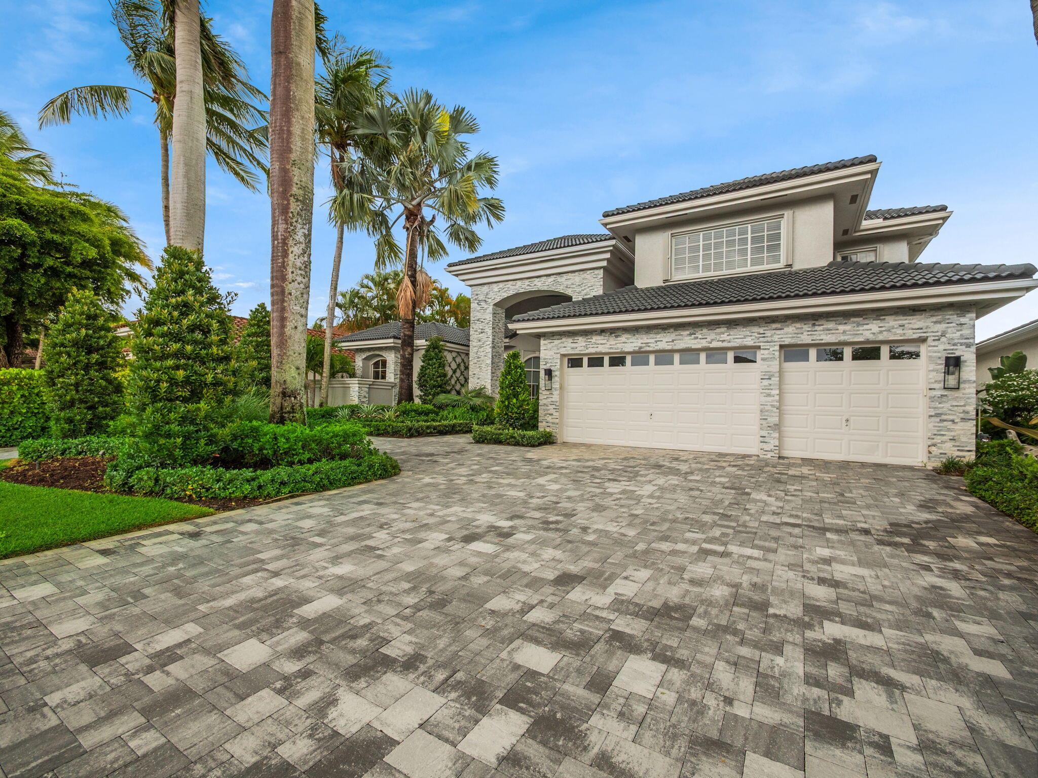 Image to showcase the property located at 1020 Grand Isle Terrace