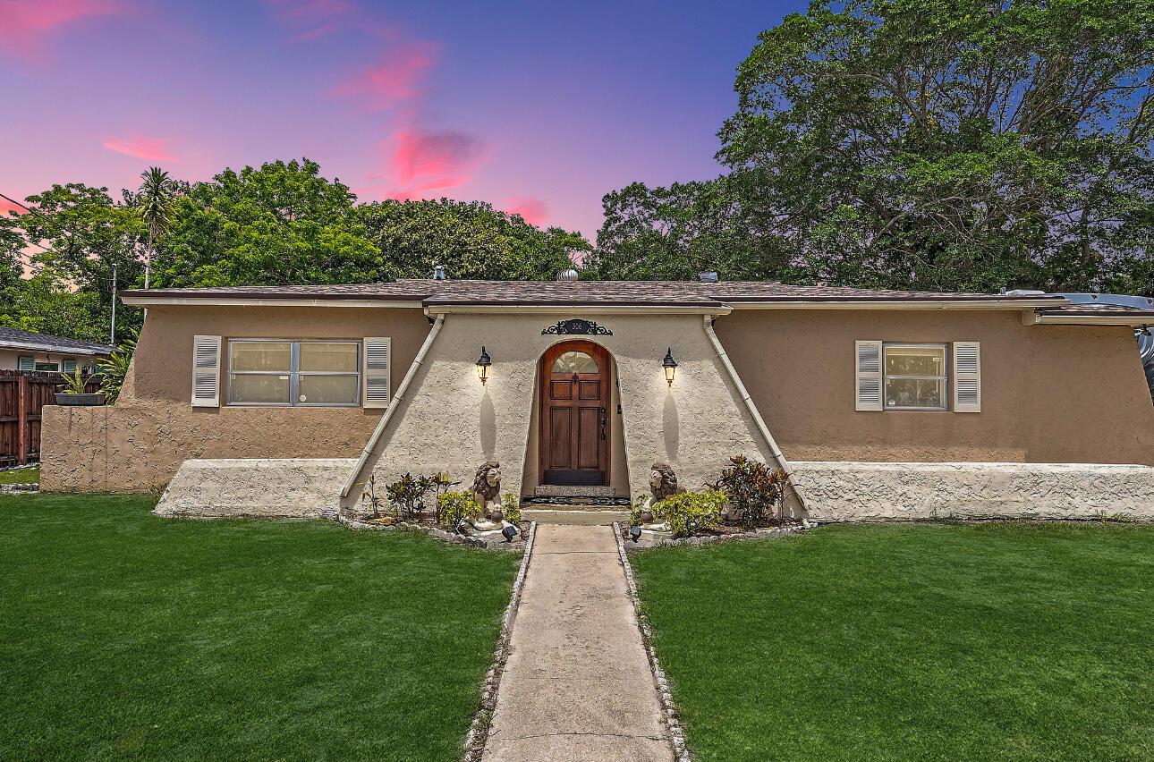 Amazing opportunity to own a charming piece of real estate in the heart of Jupiter. This three bedroom, three full bathroom home offers the perfect layout for family, amazing local schools, and a large backyard for entertaining! This home is full of potential to create any kind of space you desire.  Recent upgrades include 2024 roof and partial reroof in 2019, hot water heater 2022, A/C 2015. Located in Jupiter River Estates, this home is conveniently located near shopping, restaurants, Florida's highways, as well as Jupiter's amazing beaches!