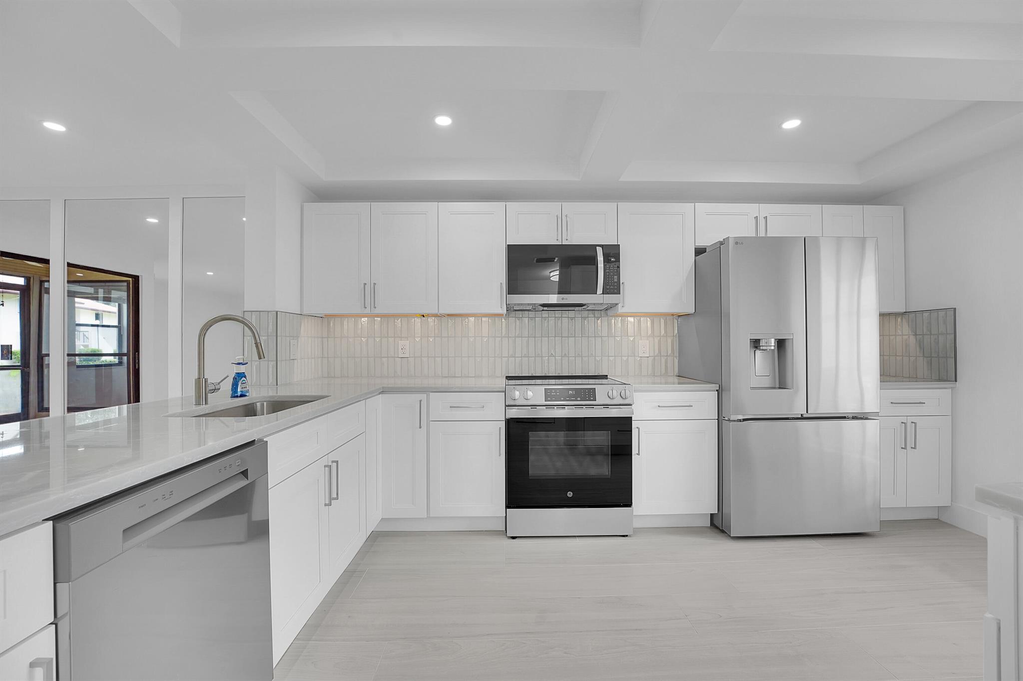 3373 Lucerne Park Drive Unit , Greenacres, Florida 33467