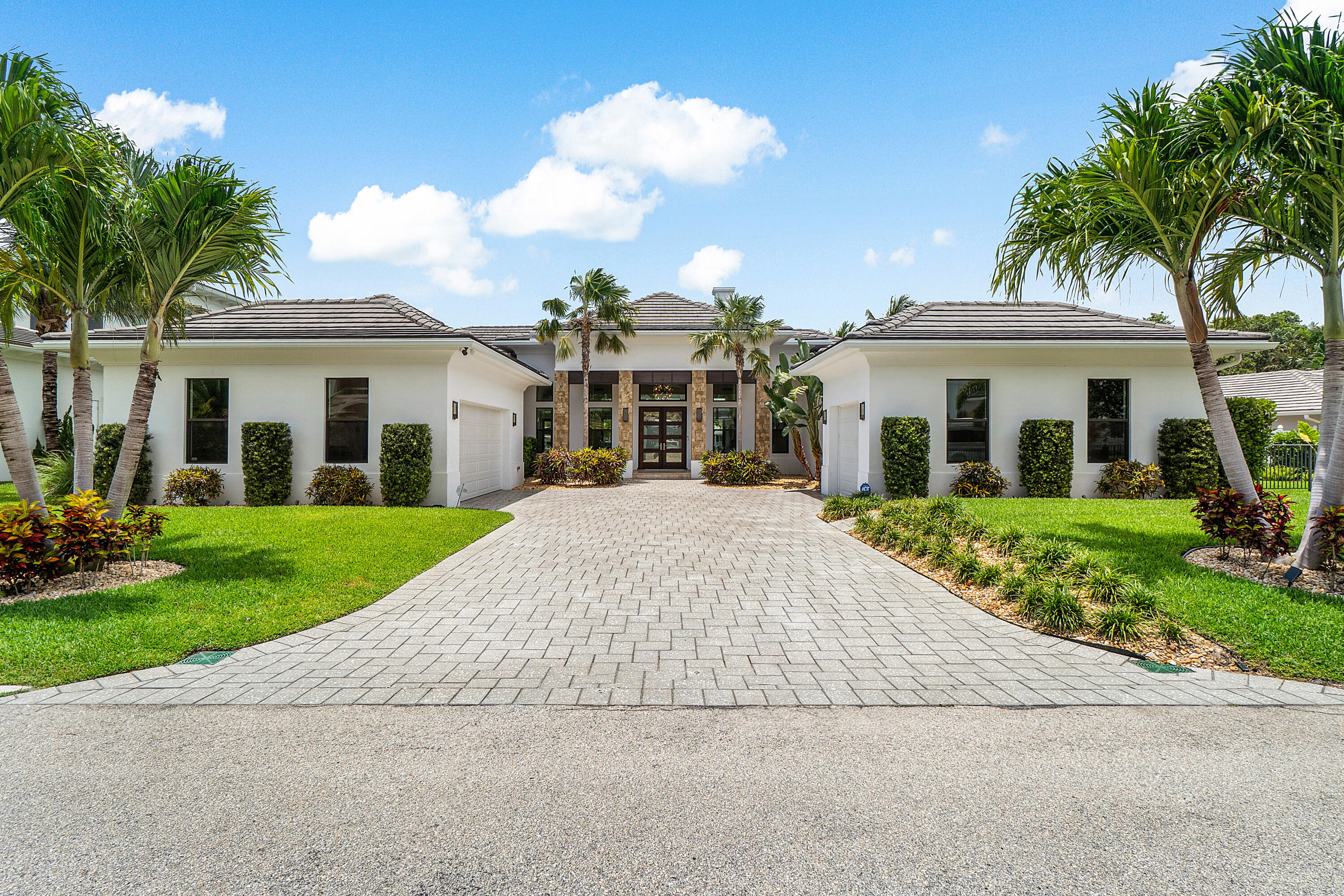 14061 Paradise Point Road, Palm Beach Gardens, Florida 33410