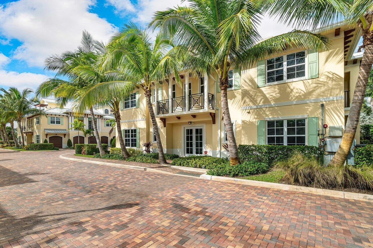 Image to showcase the property located at 3770 County Line Road B5