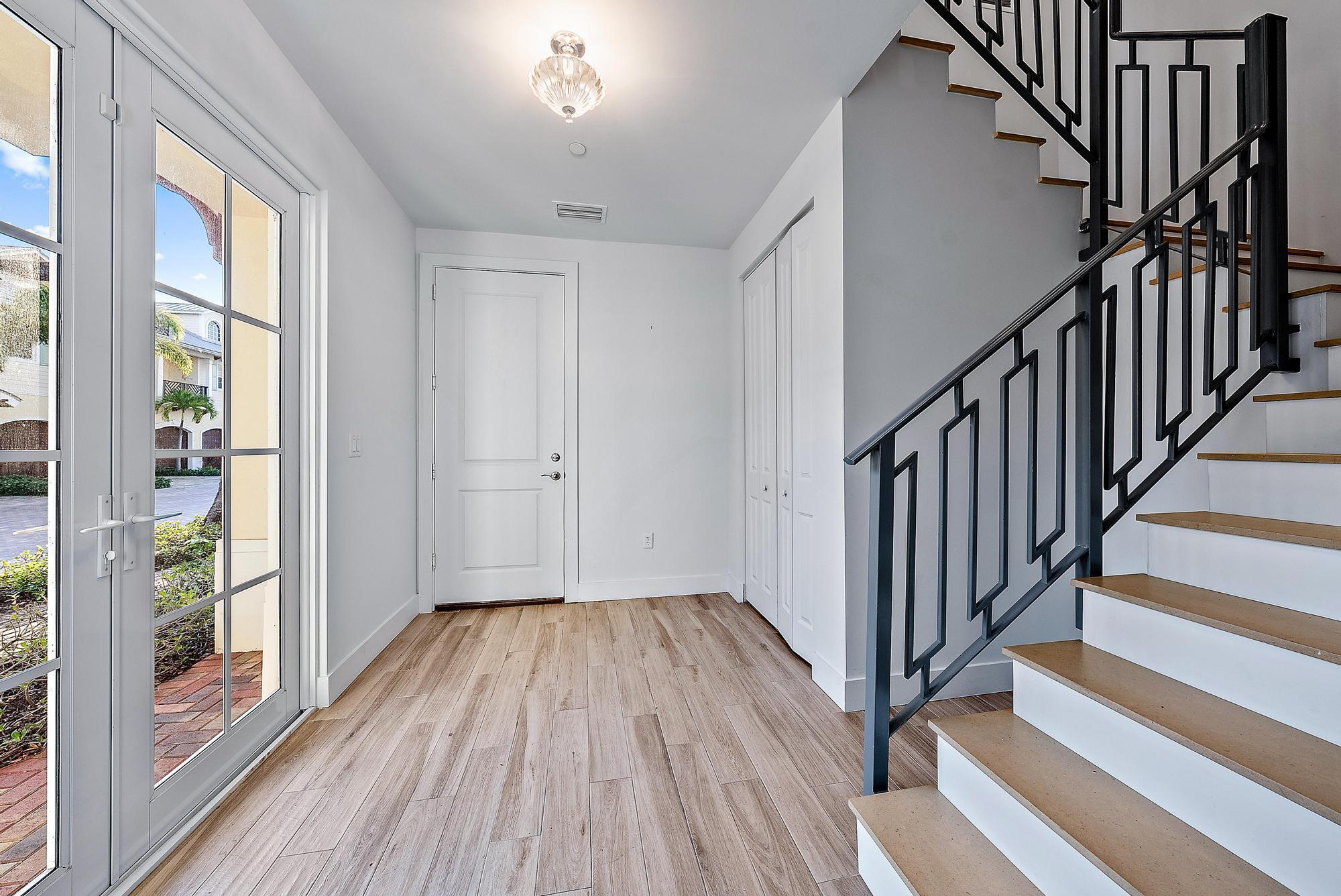 Image to showcase the property located at 3770 County Line Road B5