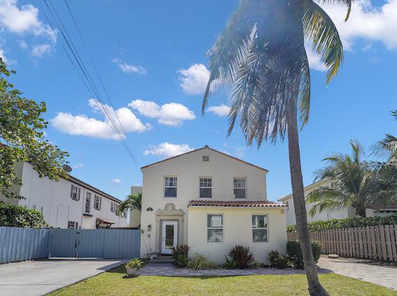 Image to showcase the property located at 910 NE 2nd Avenue