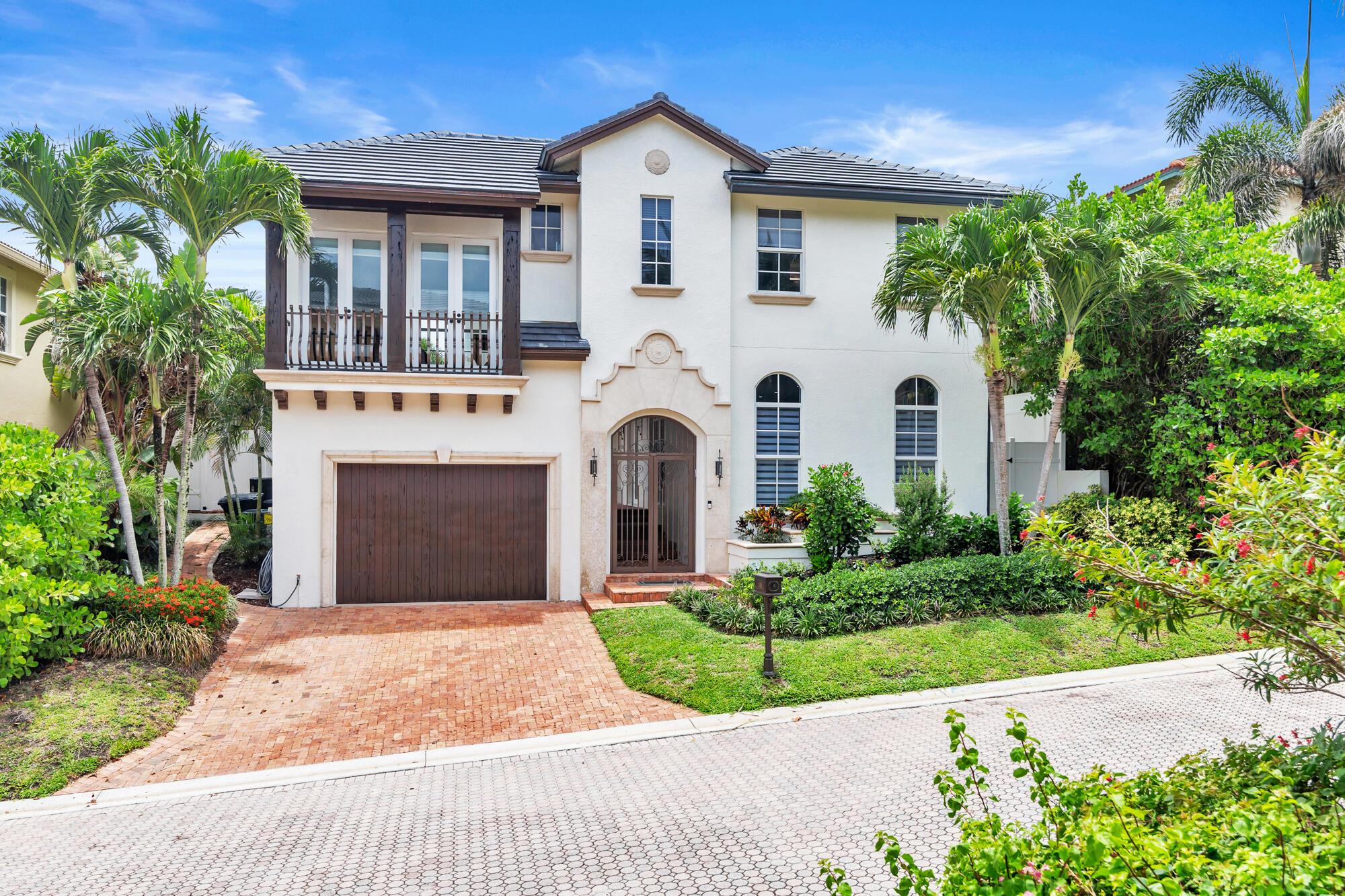 Image to showcase the property located at 460 Surfside Lane