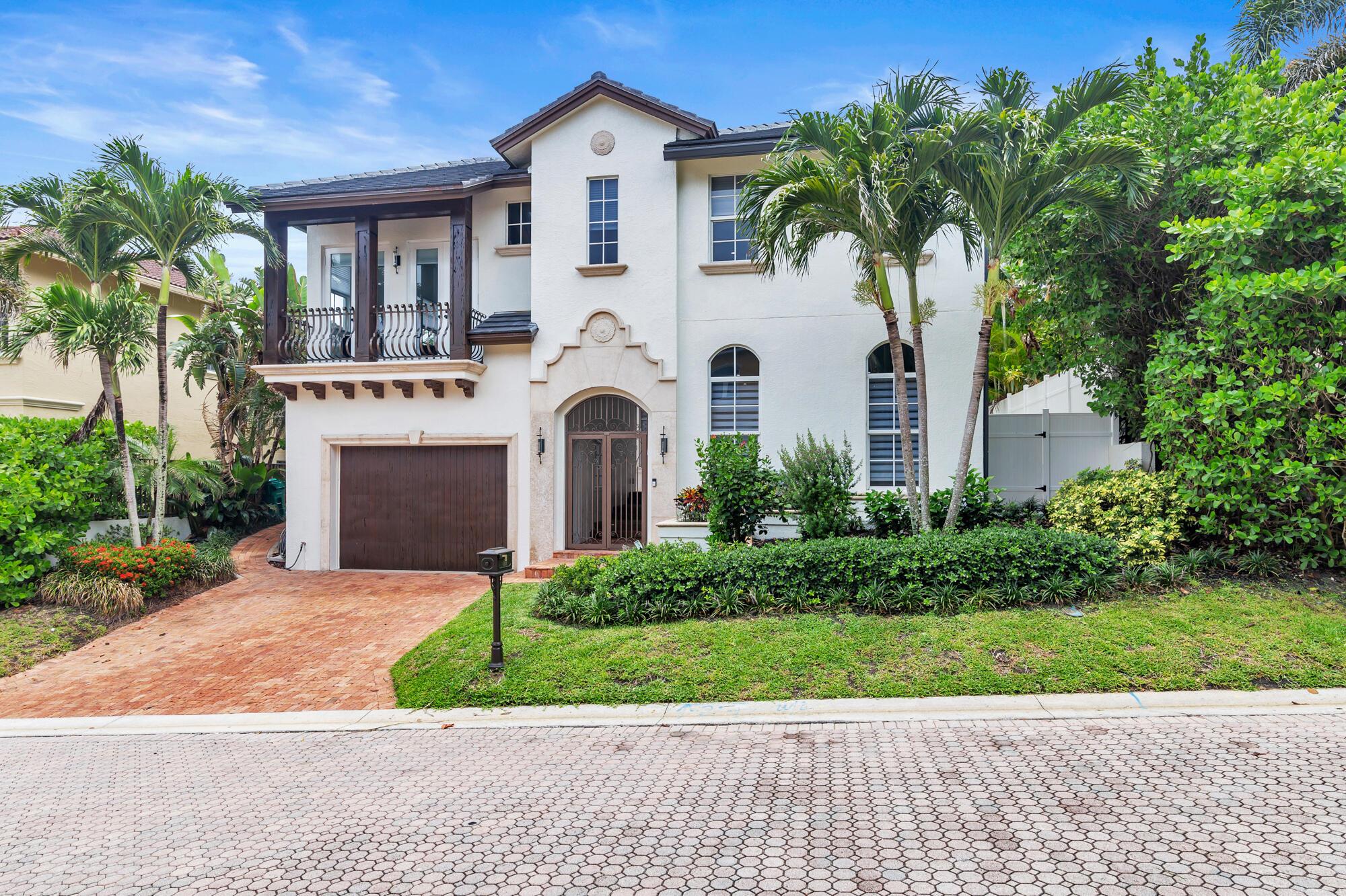 Image to showcase the property located at 460 Surfside Lane