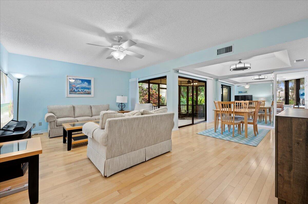 16942 Waterbend Drive Drive Unit 155, Jupiter, Florida 33477