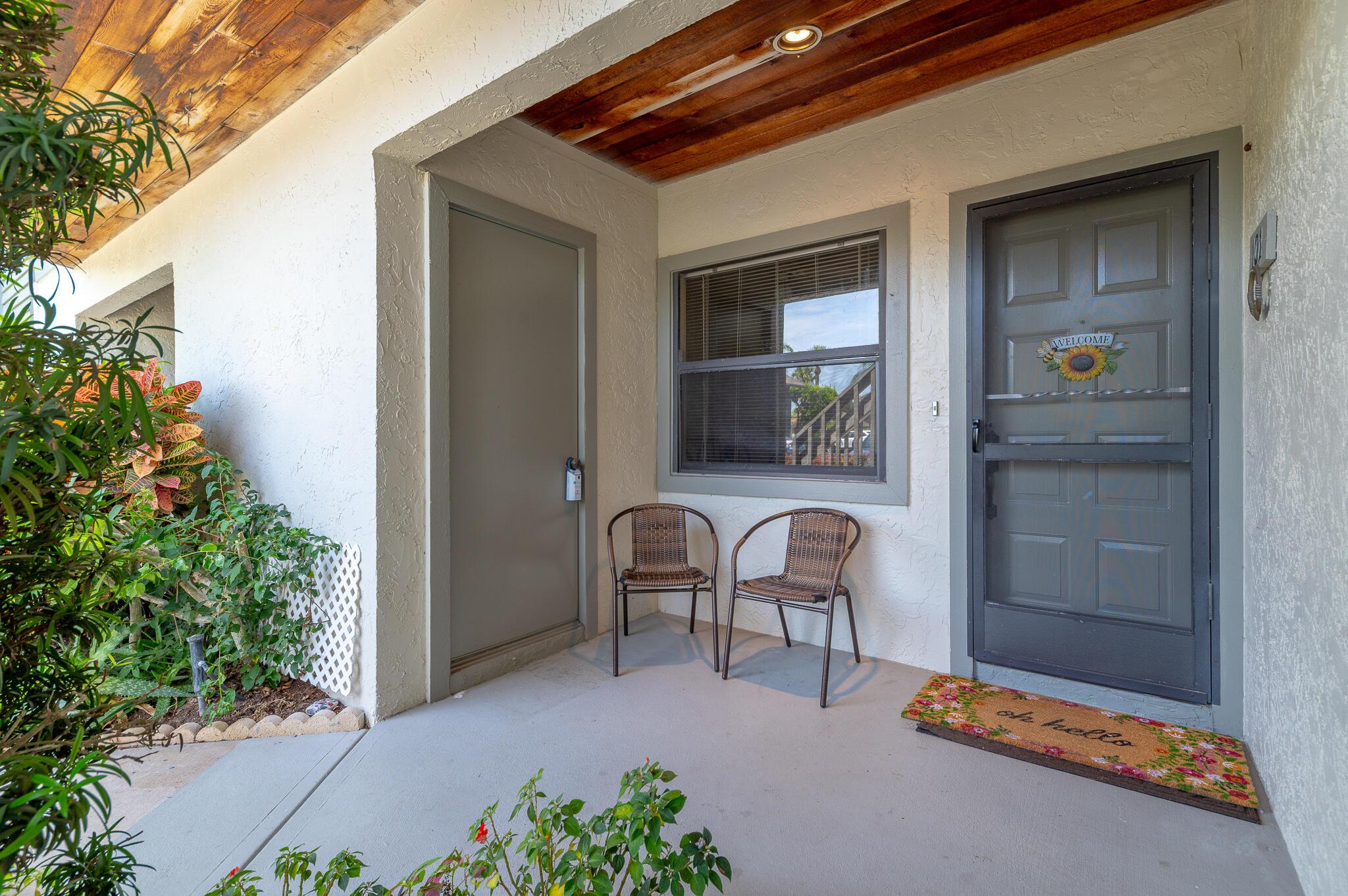 6295 Charleston Place Unit 101, Hobe Sound, Florida 33455