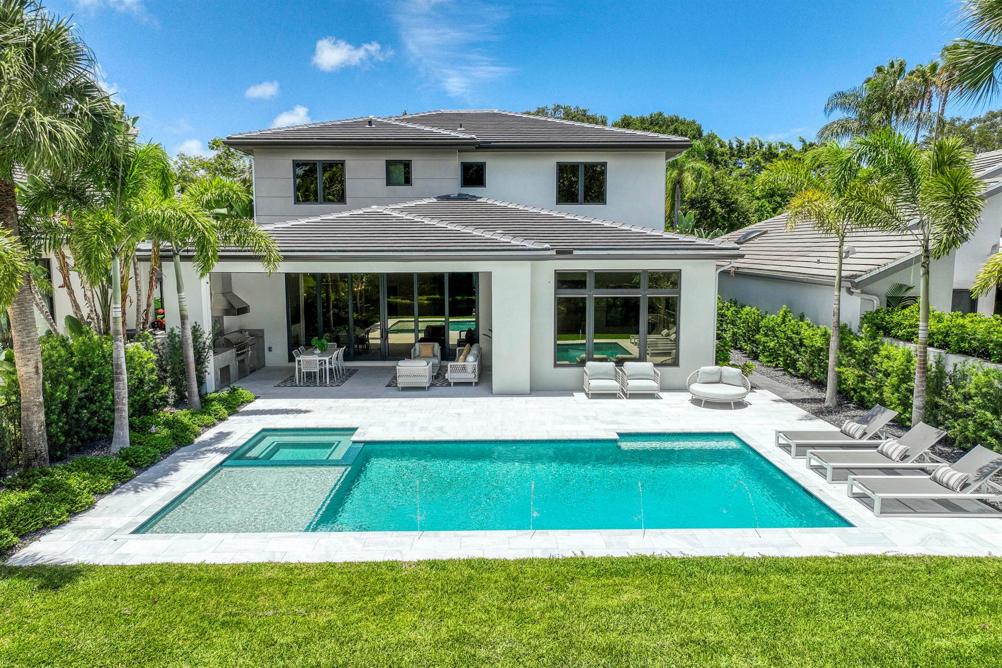 Image to showcase the property located at 3330 Degas Drive W