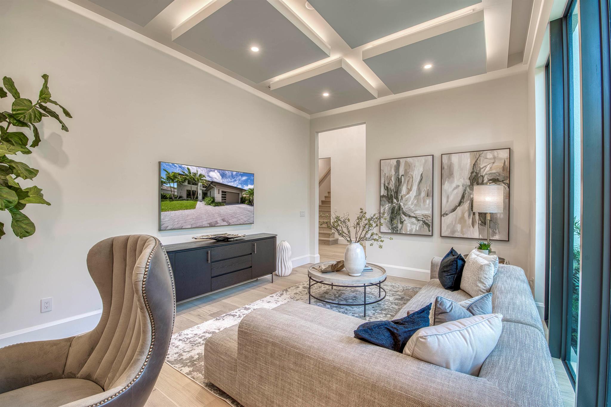 Image to showcase the property located at 3330 Degas Drive W