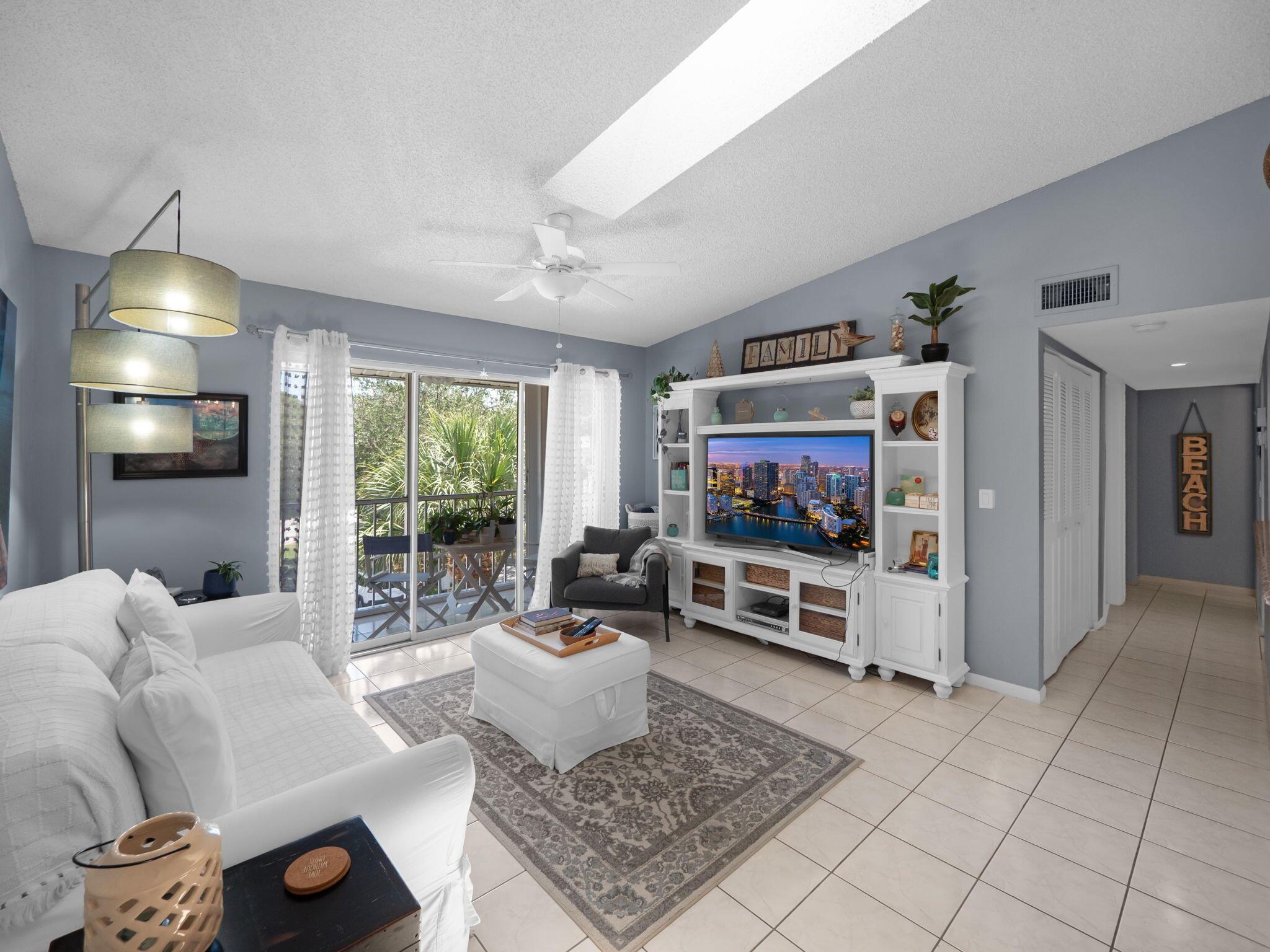 13771 Oneida Drive Unit C3, Delray Beach, Florida 33446