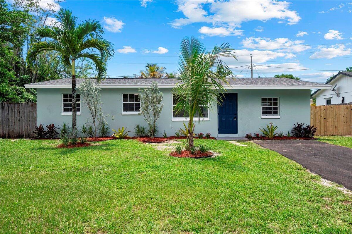 7493 4th Terrace, Lake Worth, Florida 33463