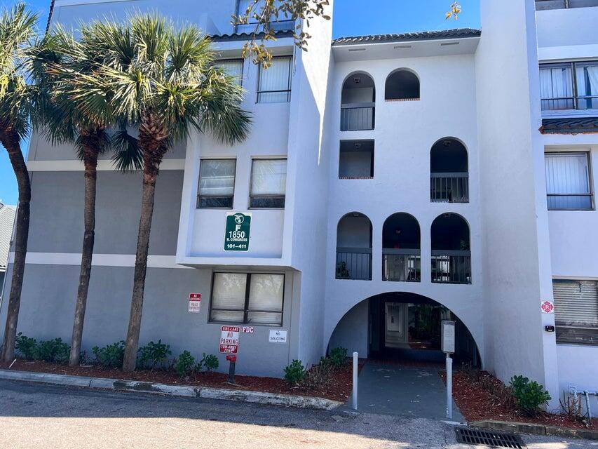 1820 Congress Avenue Unit 302, West Palm Beach, Florida 33401