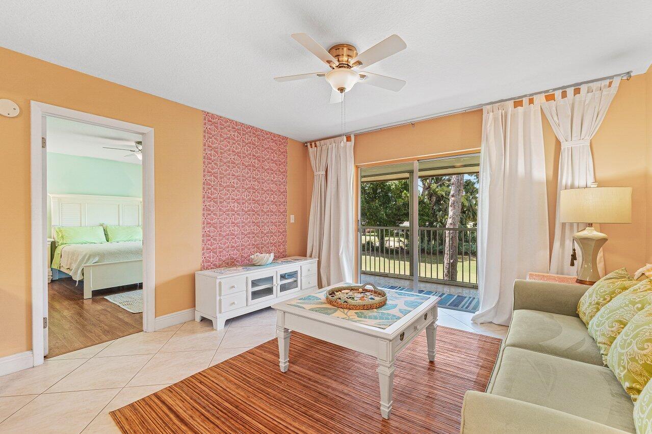 Image to showcase the property located at 18081 SE Country Club Drive 15-149