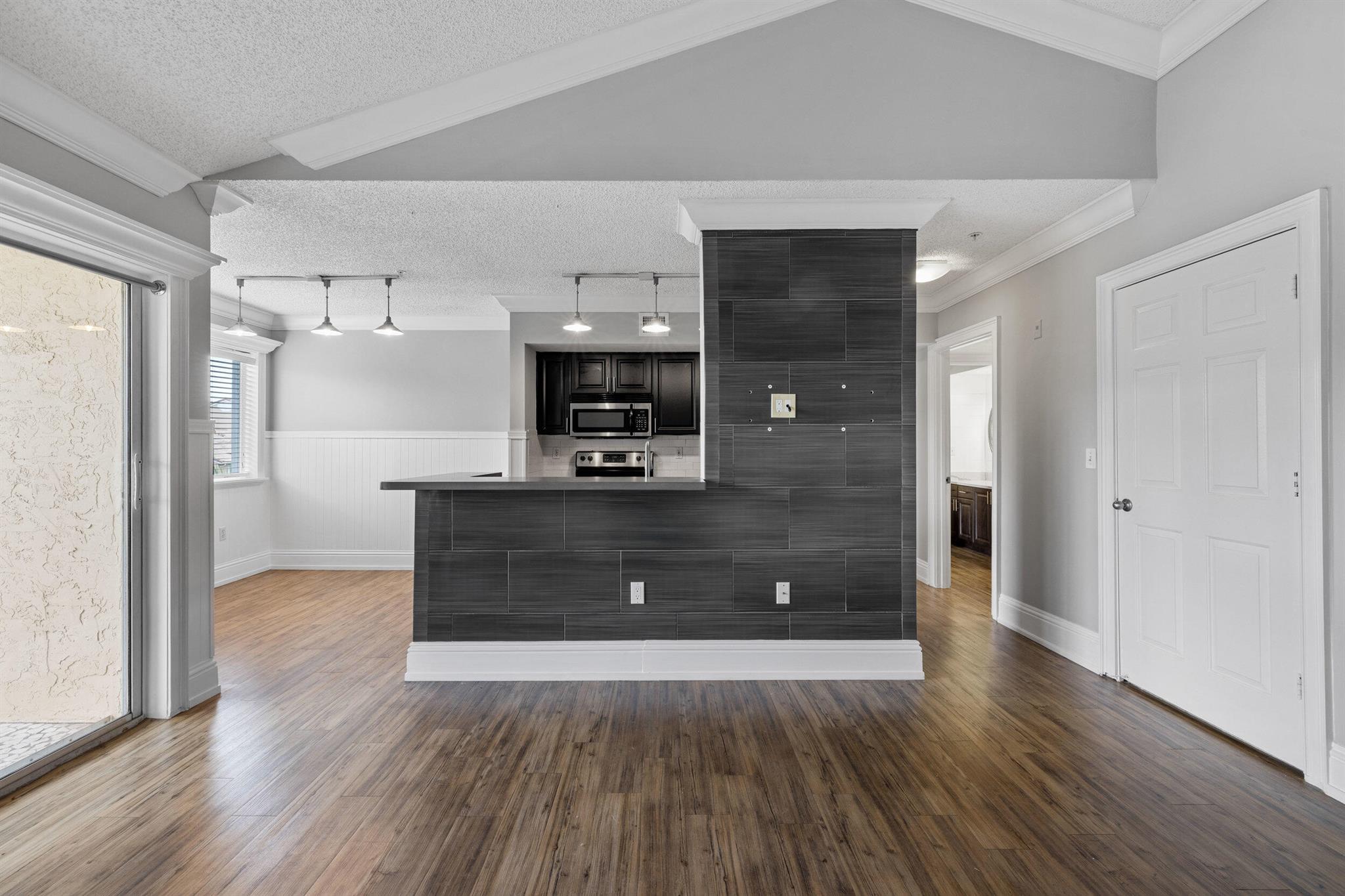 Showcase Image of listing 254 Village Boulevard 4303