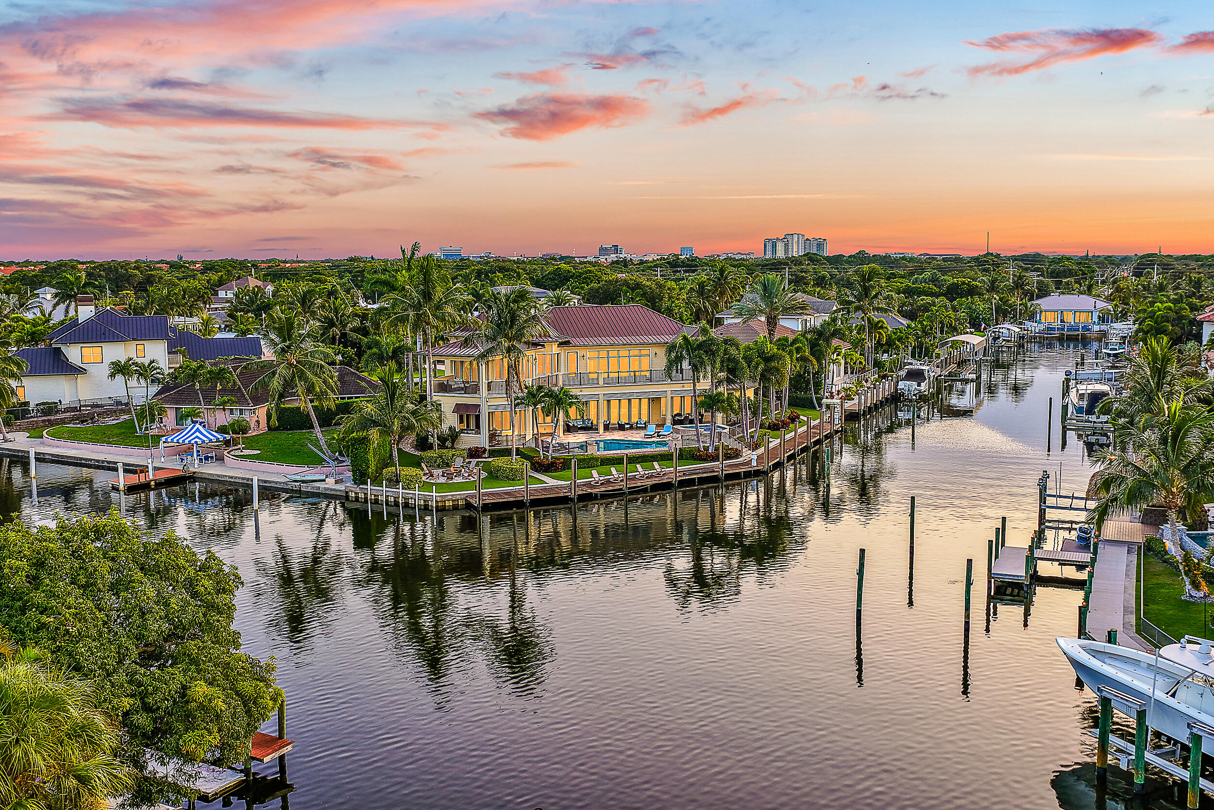Image to showcase the property located at 2365 Azure Circle