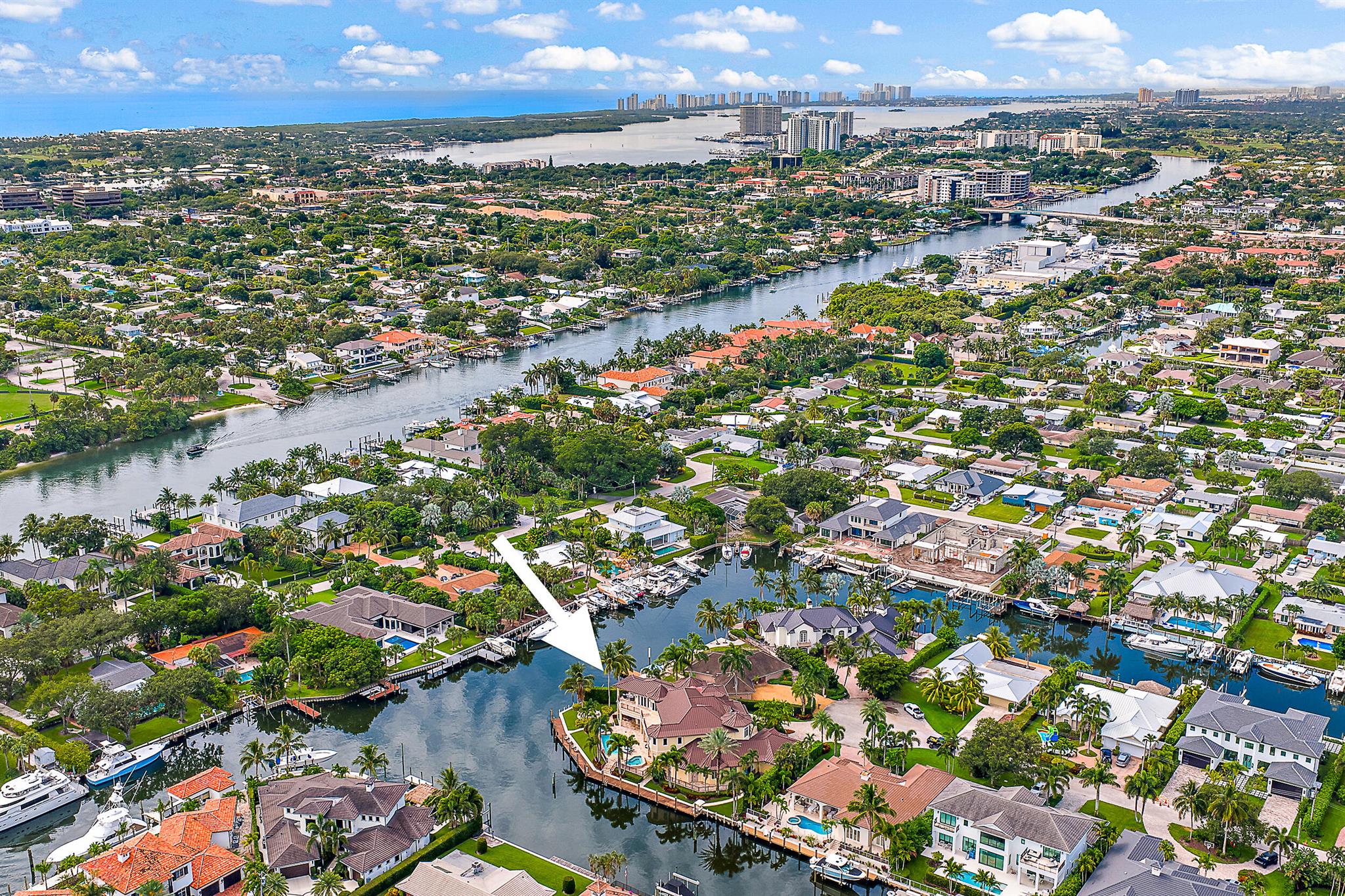 Image to showcase the property located at 2365 Azure Circle