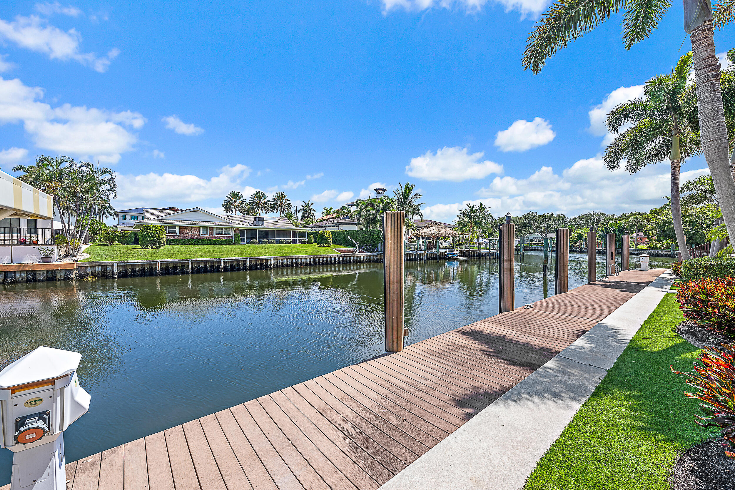 Image to showcase the property located at 2365 Azure Circle