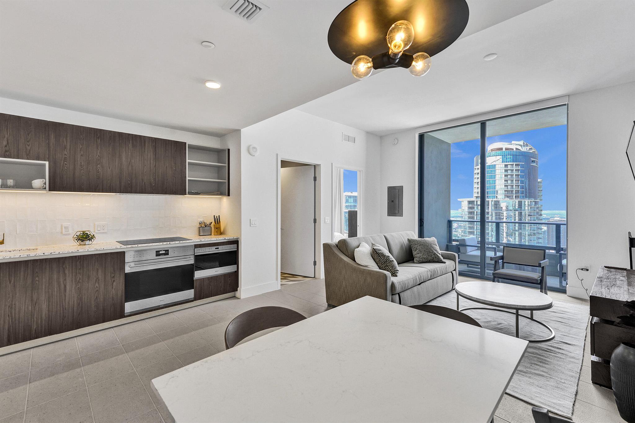 Condo for Sale in Miami, FL