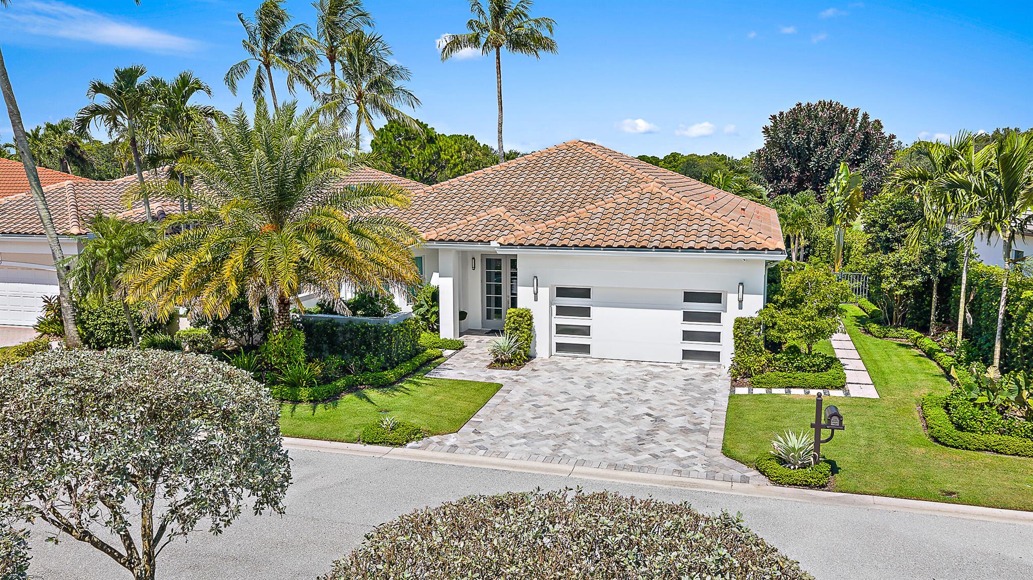 Image to showcase the property located at 134 Golf Village Boulevard