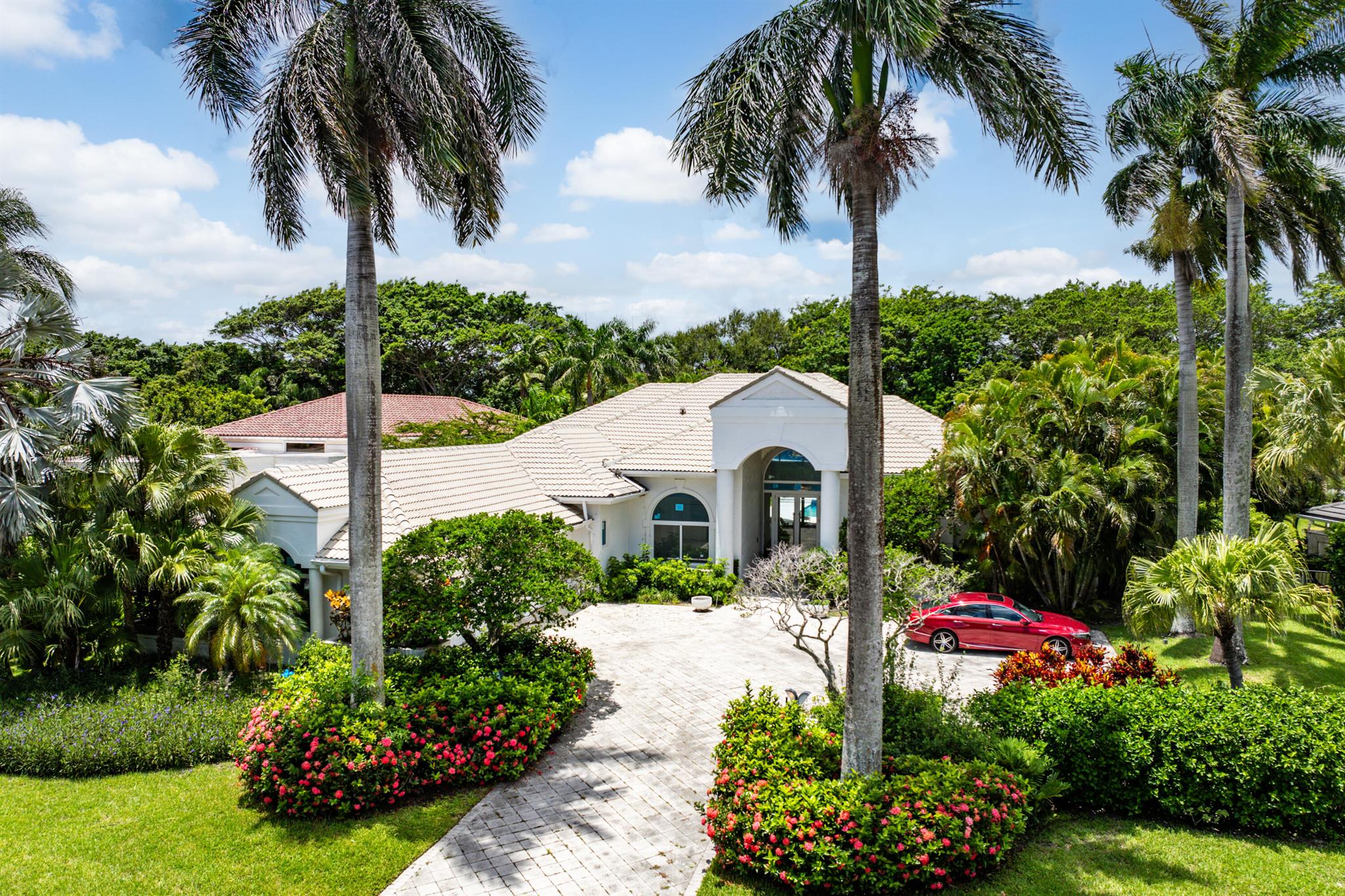 Image to showcase the property located at 13795 Le Bateau Lane