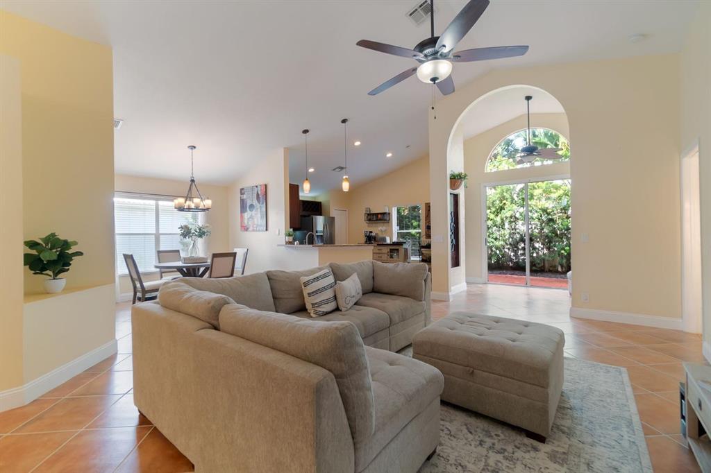 2646 Bedford Mews Drive, Wellington, FL 33414, 3 Bedrooms , 2 Bathrooms ,Single Family Home,Sold,R10742617, Horizon Palm Realty Group