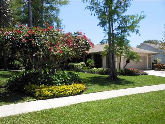 1518 Primrose Lane, Wellington, FL 33414, 4 Bedrooms , 2 Bathrooms ,Single Family Home,Sold,R10744124, Horizon Palm Realty Group