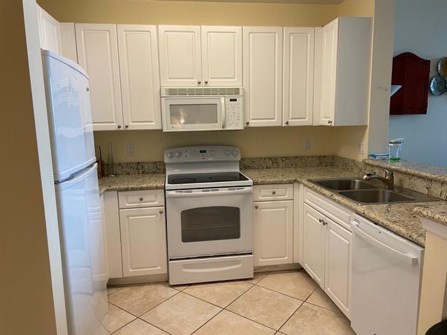 255 Evernia 404 Street Unit# 404, West Palm Beach, FL 33401, 1 Bedroom , 1 Bathroom ,Condominium,Sold,R10747312, Horizon Palm Realty Group