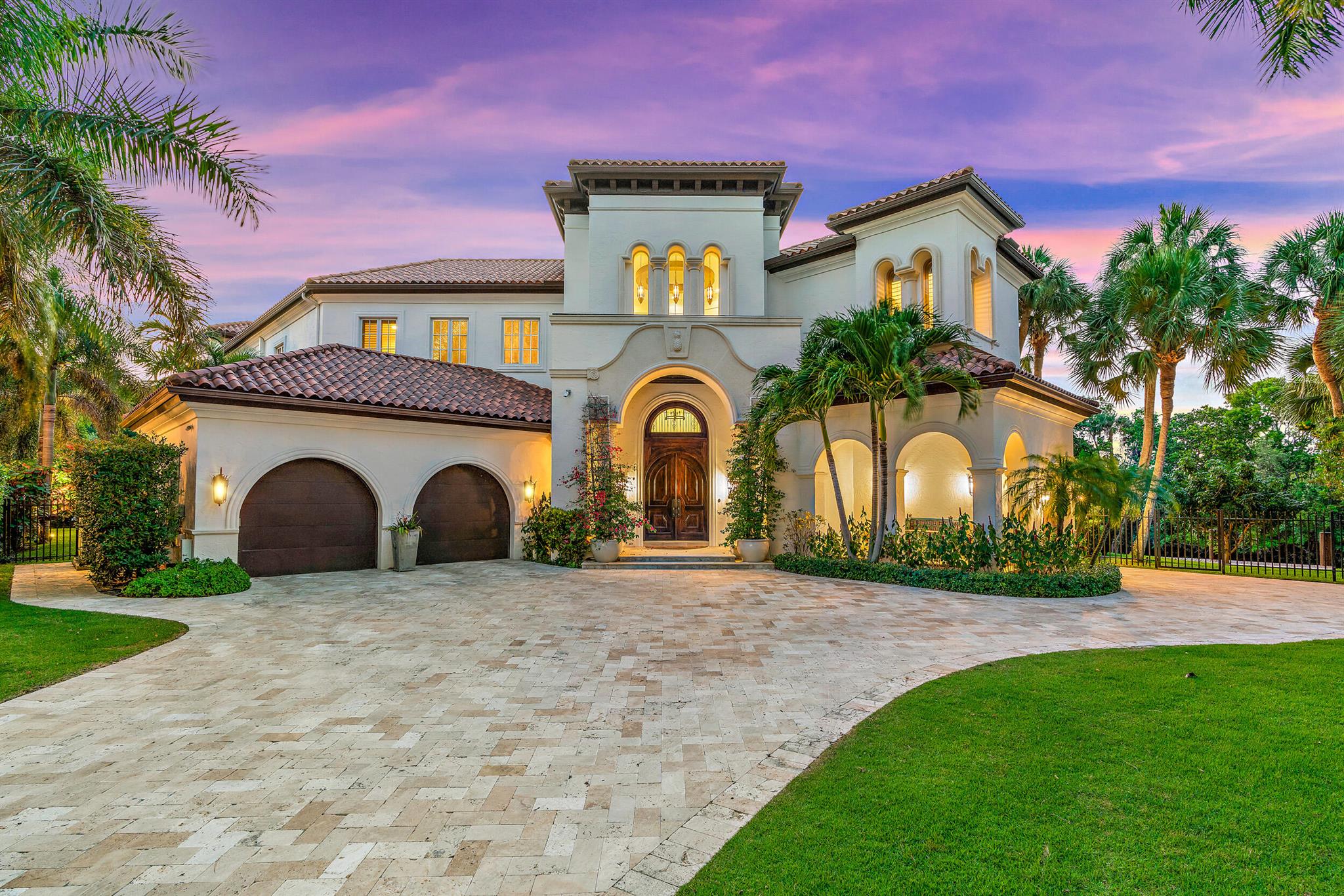 825 Harbour Isle Place, North Palm Beach, FL 