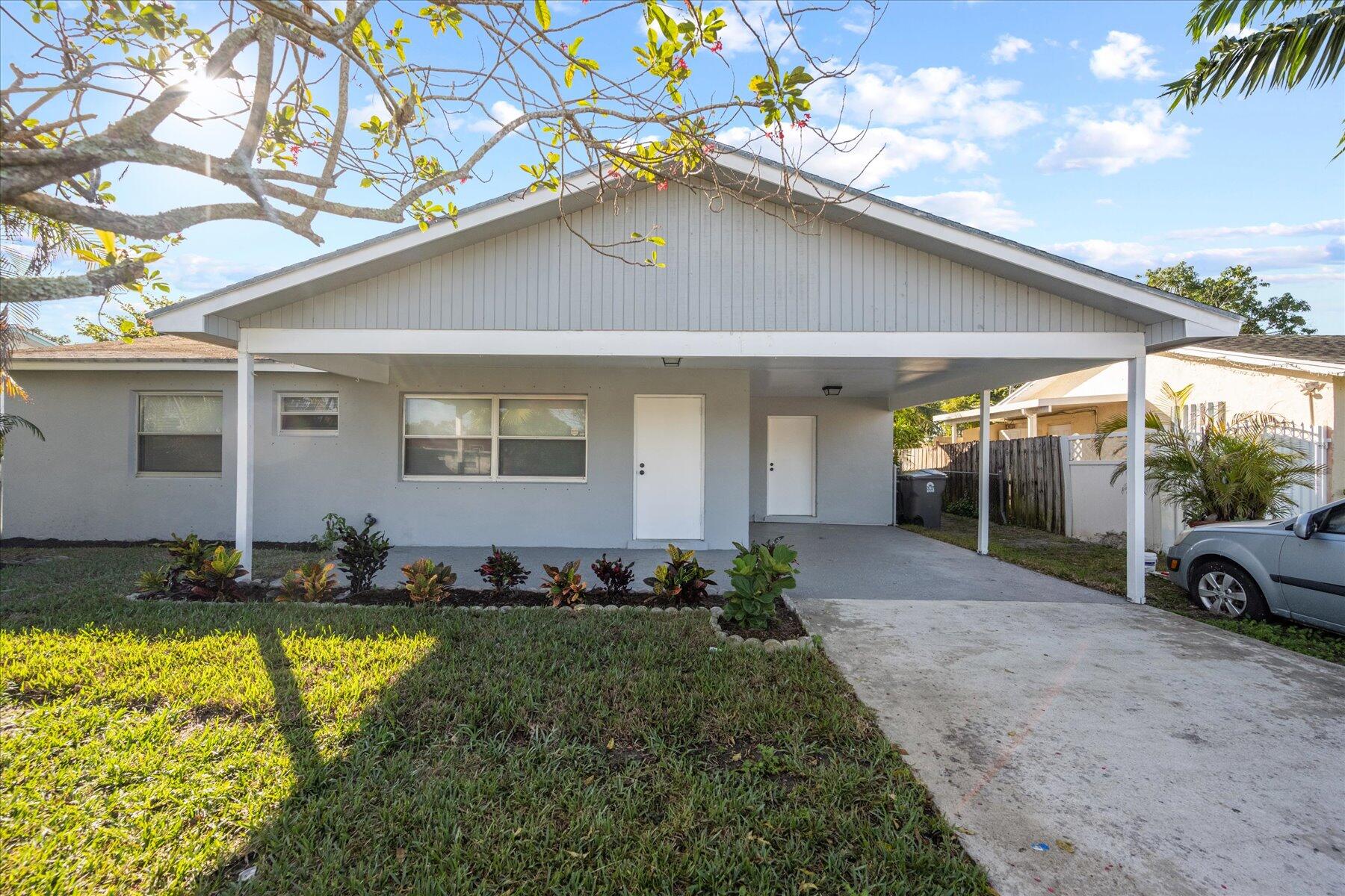 5074 Pinebreeze Court, West Palm Beach, FL 33415, 3 Bedrooms , 2 Bathrooms ,Single Family Home,Sold,R10856305, Horizon Palm Realty Group