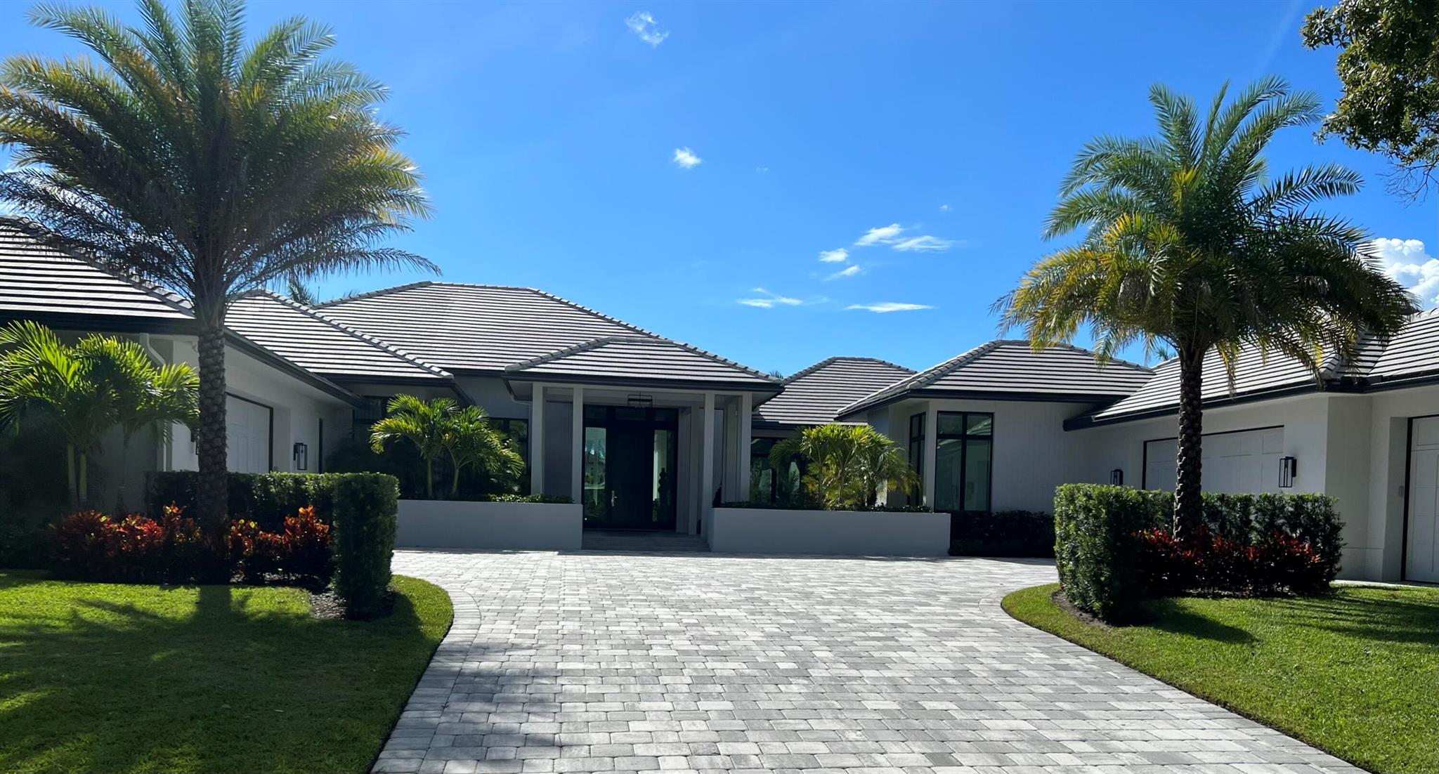 Brand new custom estate situated on arguably the prettiest custom home water lot in Frenchman's Creek for $9,750,000. Lot with current home can be purchased for $5,000,000. Situated on over 1/2 acre with long water views and total privacy, this home will feature 6,350 sf of meticulously designed living area. Showcasing unparalleled design, this Frenchman's Creek gem to be built by Le Chateau Custom Homes is accented with the finest materials. Boasting the perfect floorplan for living and entertaining with expansive indoor and outdoor living including a large club/media room, office, and 5 spacious bedroom suites. The grand owners suite offers tremendous privacy, hosts luxurious his and her baths, huge closets and pristine views. The kitchen is a chef's dream, Downsview cabinetry with top of the line appliances and separate breakfast area with breathtaking views leading to the outdoor dining area. The outdoor living areas are extraordinary, with pool &amp; spa and huge outdoor entertaining area with summer kitchen and retractable screens.  Some other additional features are a whole house generator, 4 car garage and so much more.  This home truly offers everything imaginable for the most discriminating &amp; sophisticated buyer...it's as good as it gets.