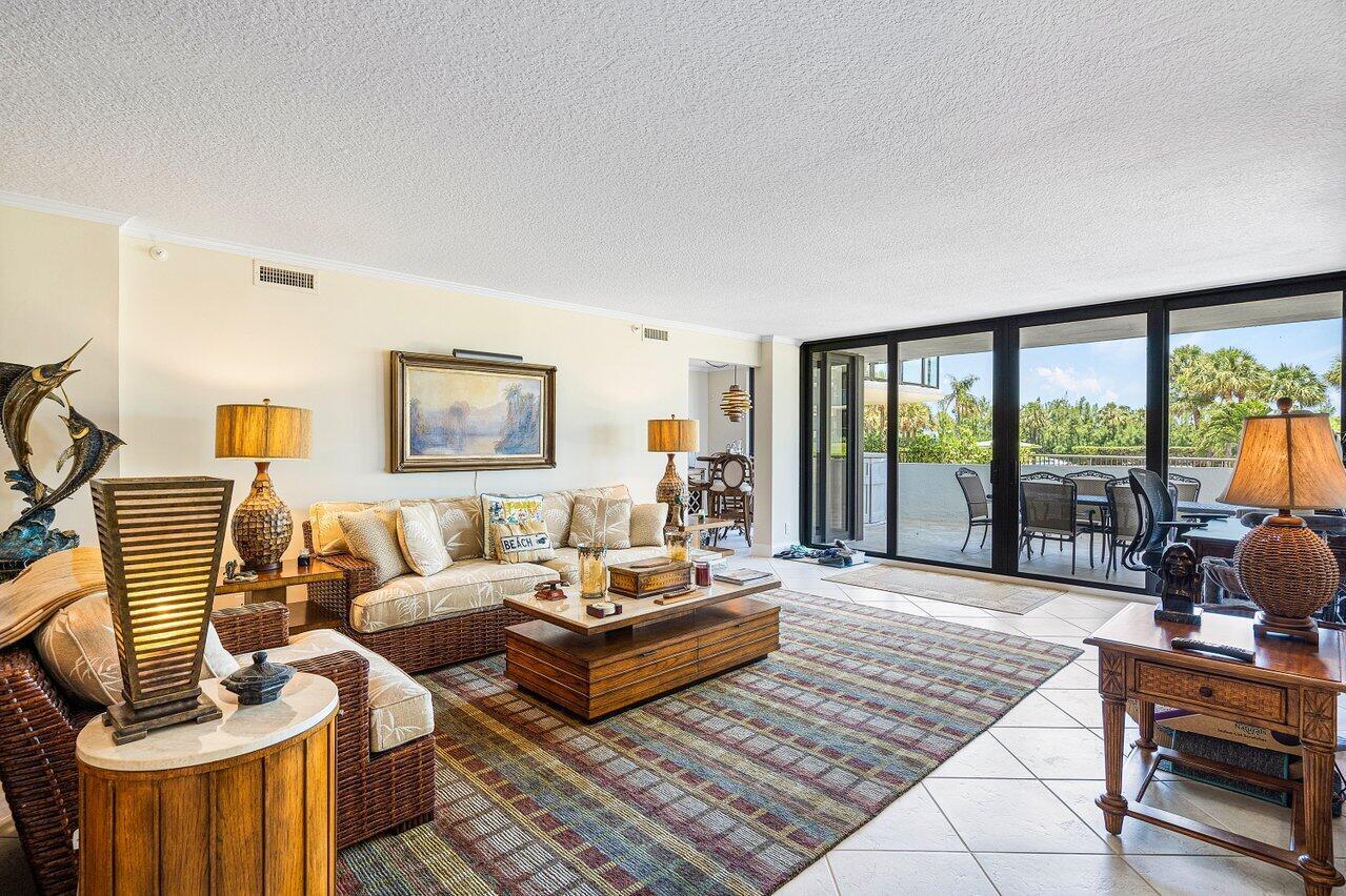 3440 S Ocean Boulevard Unit# 104s, Palm Beach, FL 33480, 3 Bedrooms , 2 Bathrooms ,Condominium,Off Market,R10916521, Horizon Palm Realty Group