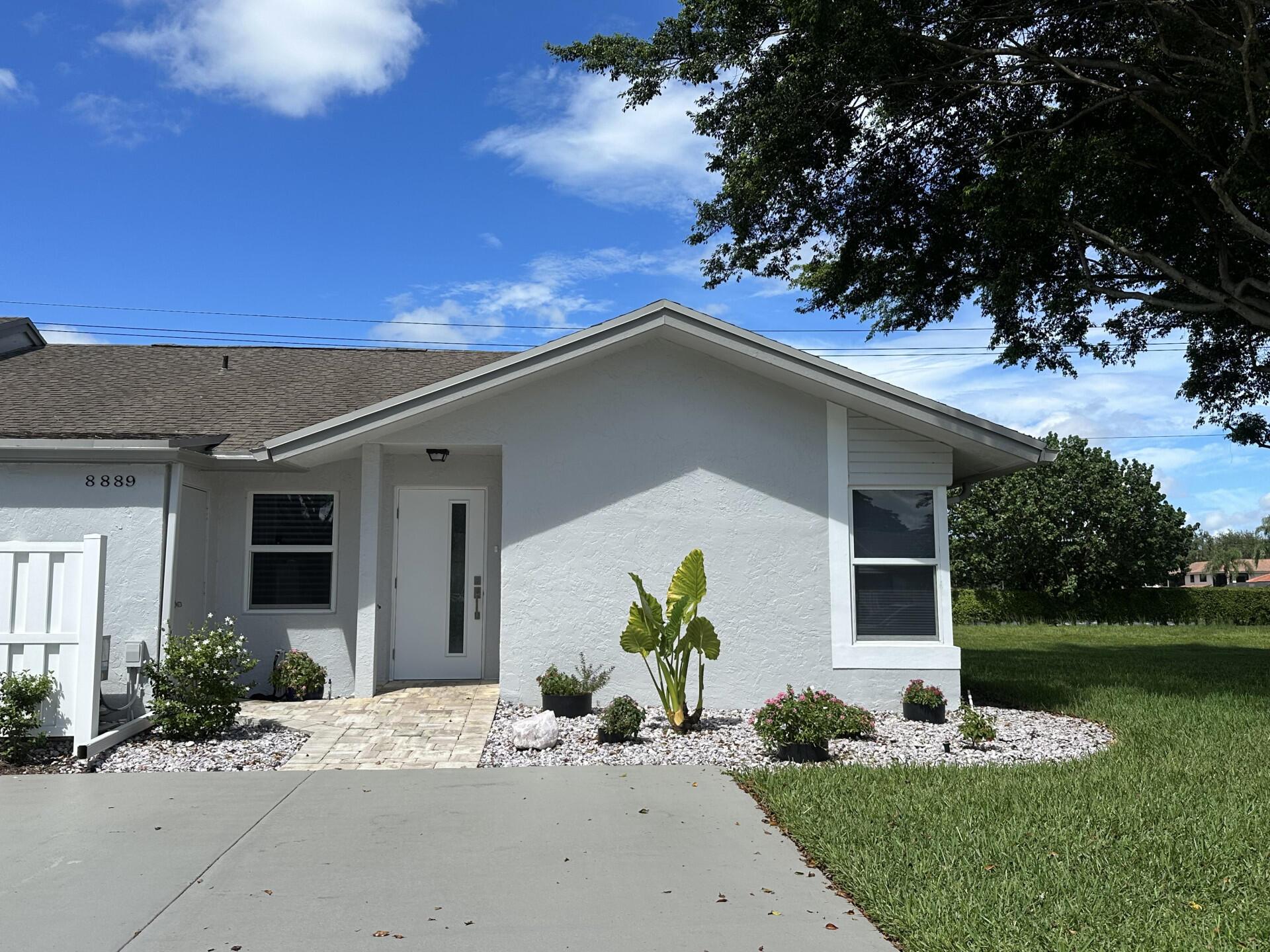 Homes for sale in Boca Raton, FL | 8889 Sunnywood Pl, Boca Raton, FL 33496 | MLS# R10922776
