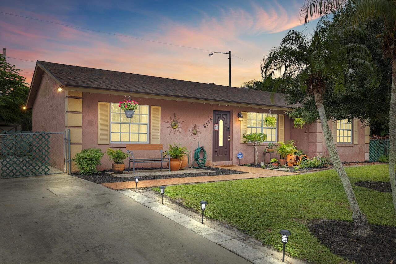 6128 Carthage Circle S, Lake Worth, FL 33463, 3 Bedrooms , 2 Bathrooms ,Single Family Home,Sold,R10925692, Horizon Palm Realty Group